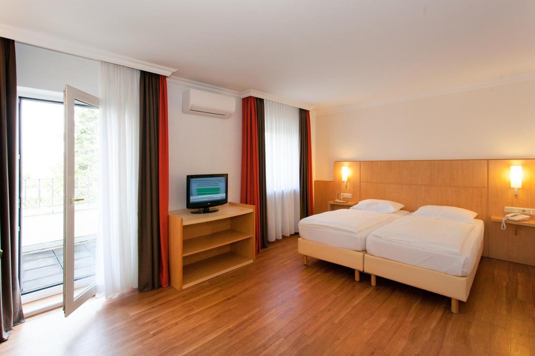 סארברוקן Saar City Hotel מראה חיצוני תמונה