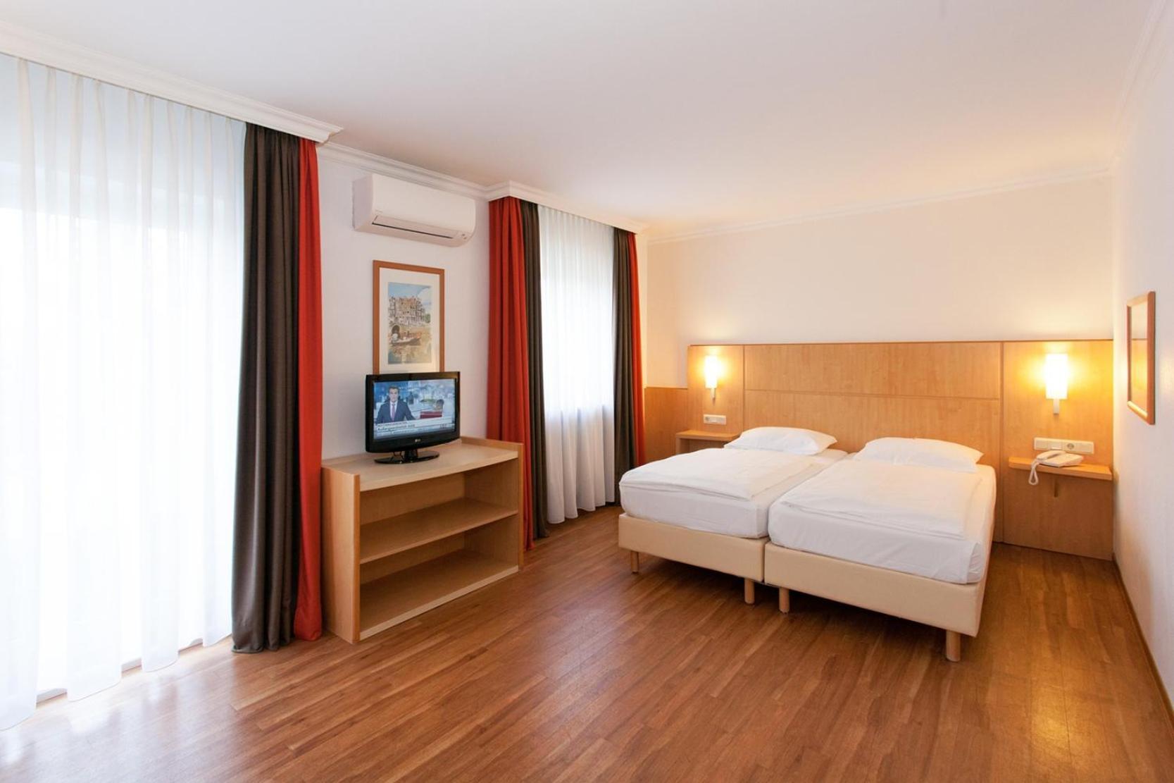 סארברוקן Saar City Hotel מראה חיצוני תמונה